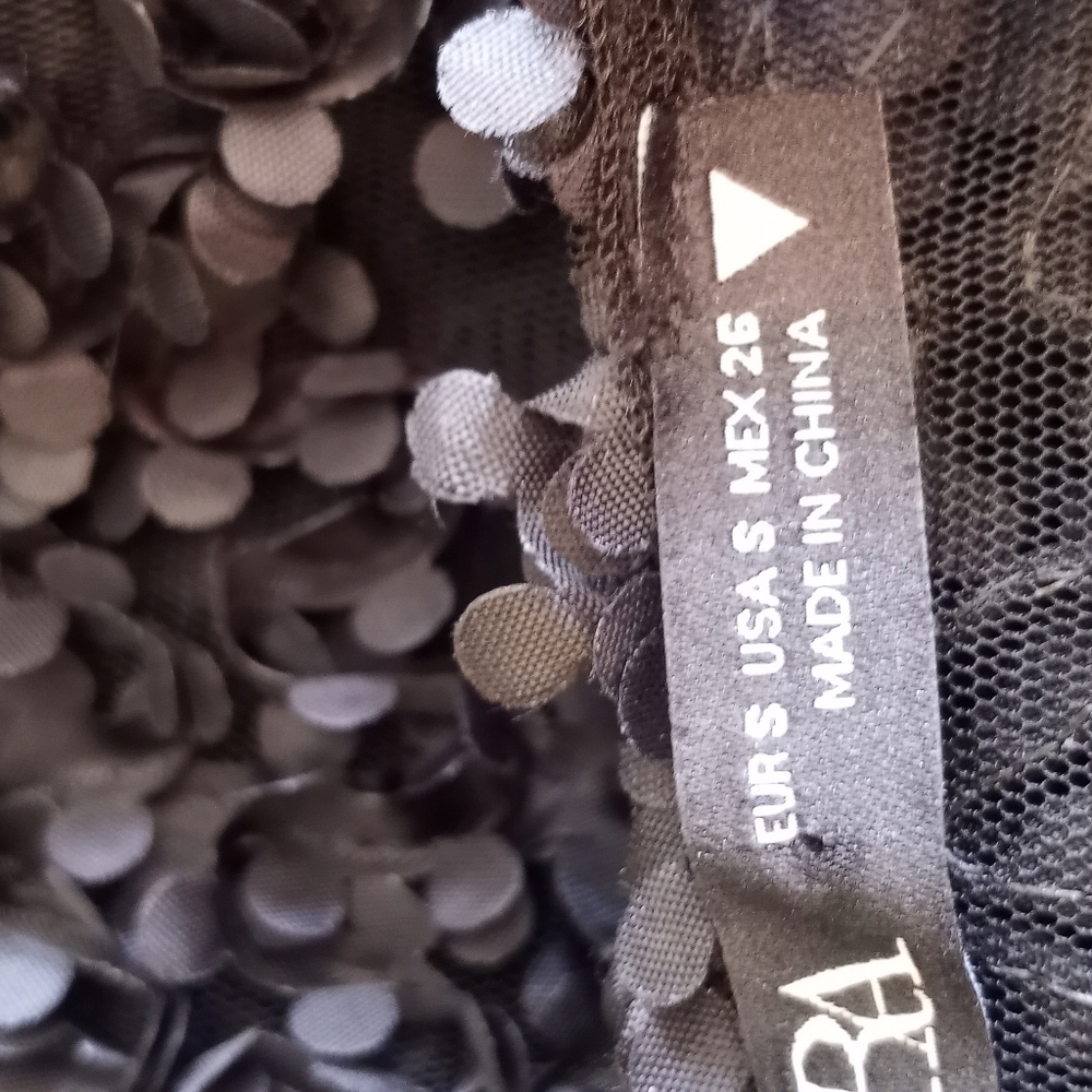 Zara Sheer Black Mesh With 3D Applique Petals Boho Casual Crop Long Sleeve Top - Picture 7 of 7